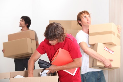 Moving van service for homes in Upminster